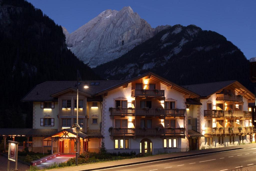 My Kosher Hotel Canazei Exterior foto